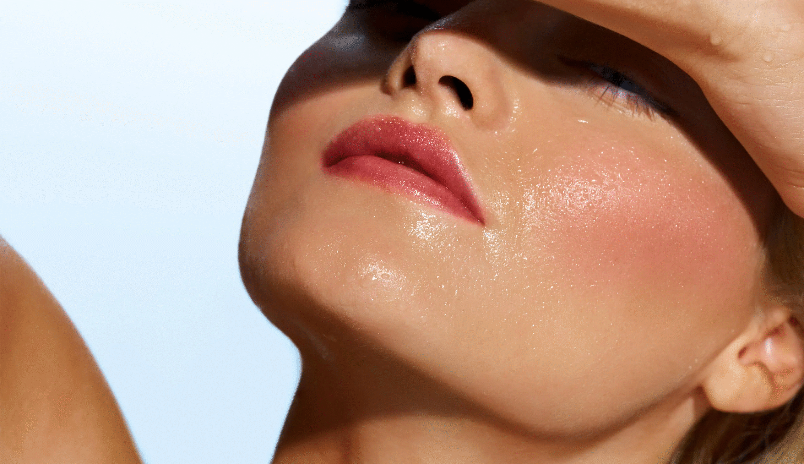 Makeup Tips for Oily Skin in Summer